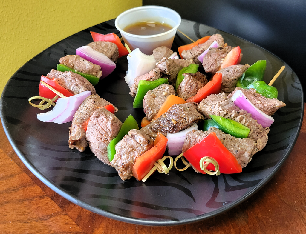 Beef Tenderloin Skewers with Sauce and Vegetable Rice - Large Entrée