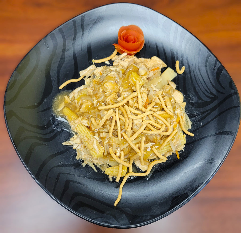 Chicken Chow Mein with a side of Chow Mein Noodles- Large Signature Entrée